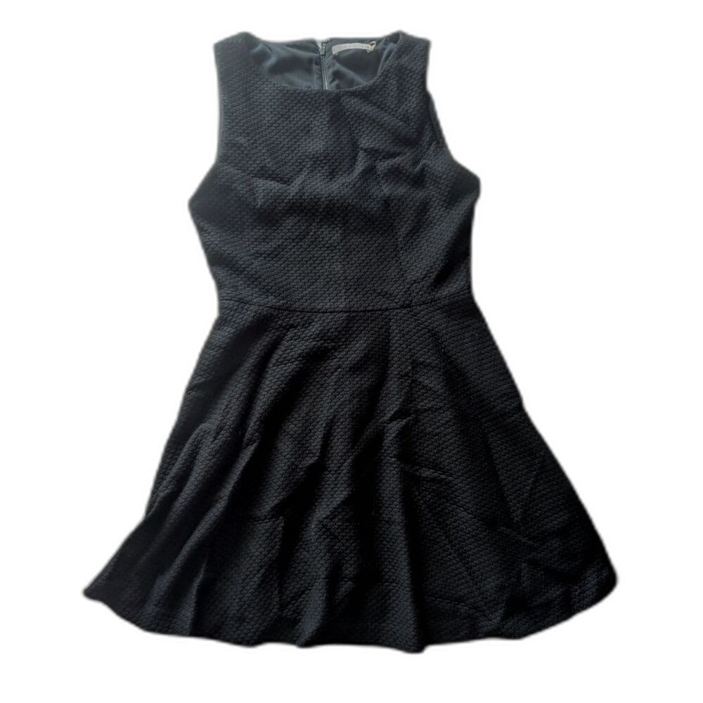 ALICE + OLIVIA Black Knit Sleeveless Mini Dress Size 8 - Picture 3 of 10